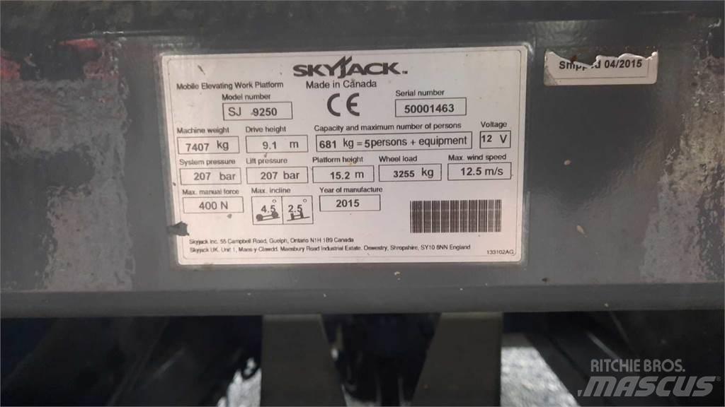 SkyJack 9250RT 剪叉式升降机