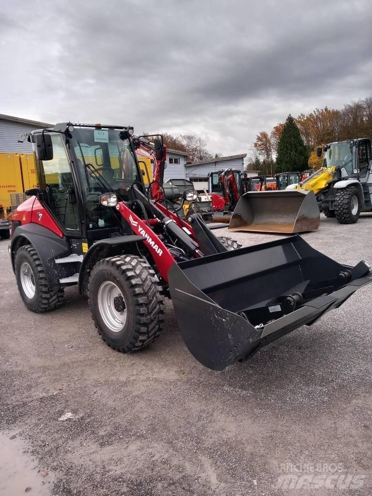 Yanmar V 7 反铲装载机