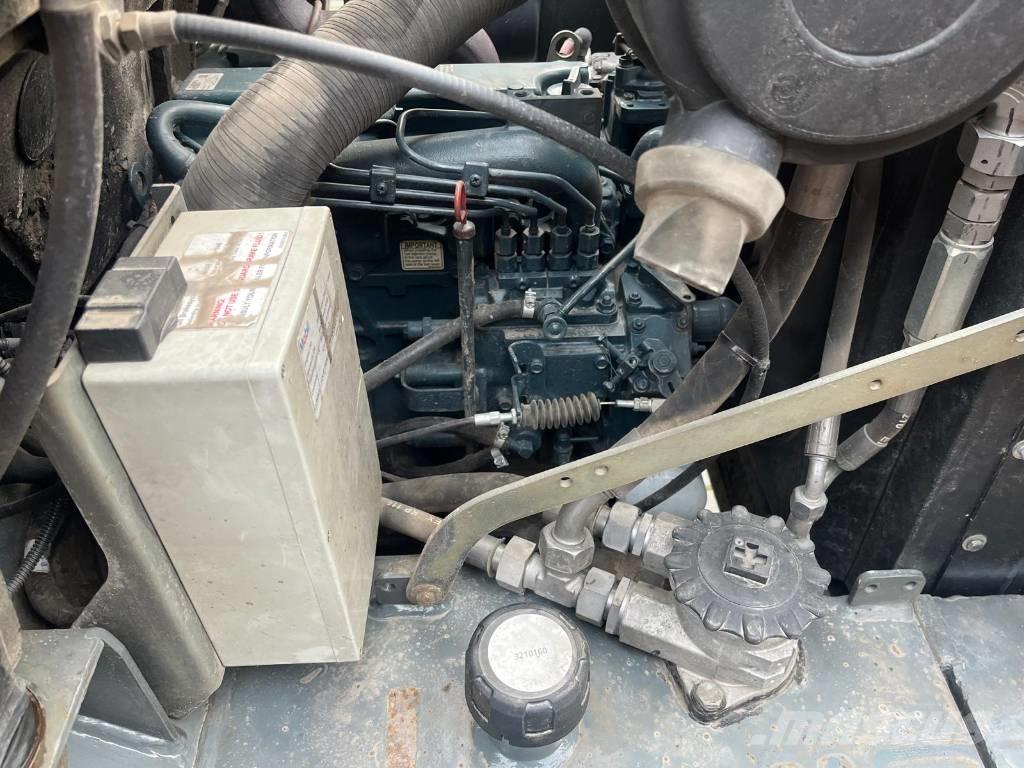 GiANT V5003 X-tra HD 轮式装载机