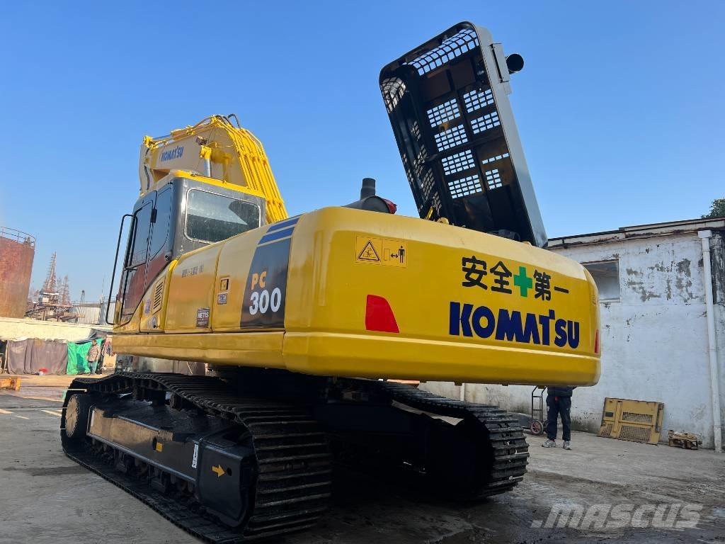 Komatsu PC300-7 履带挖掘机