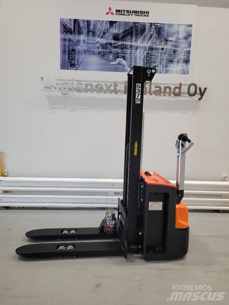 Rocla SWS 16 手推堆垛车