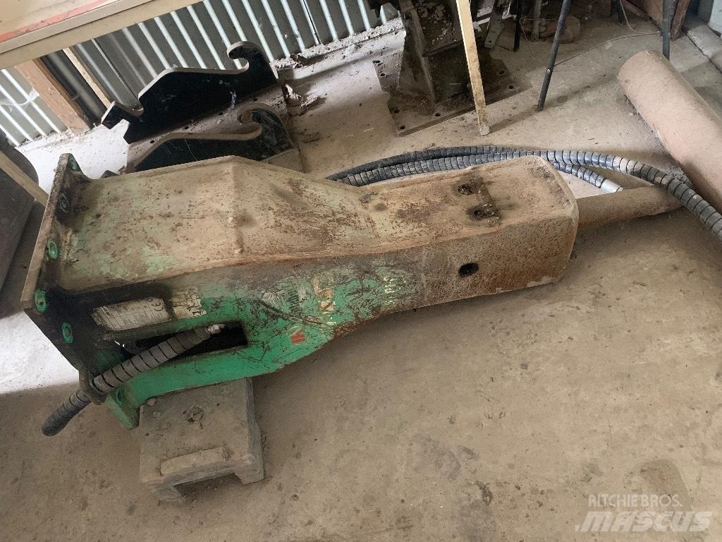 Montabert sms 140 破碎锤