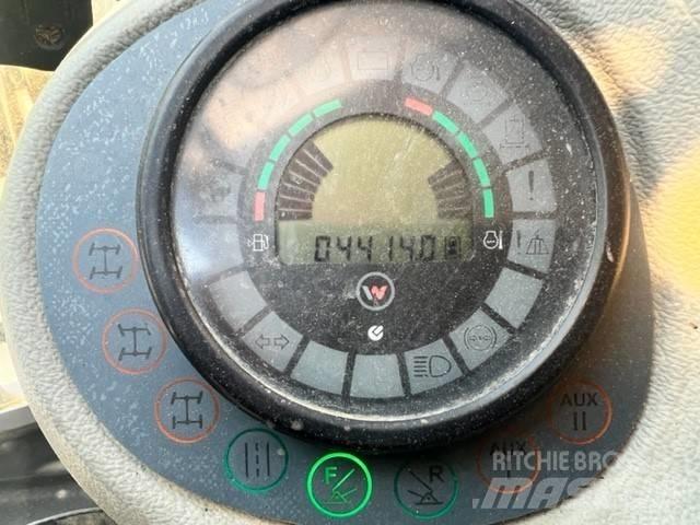 Neuson 9503 轮式挖掘机