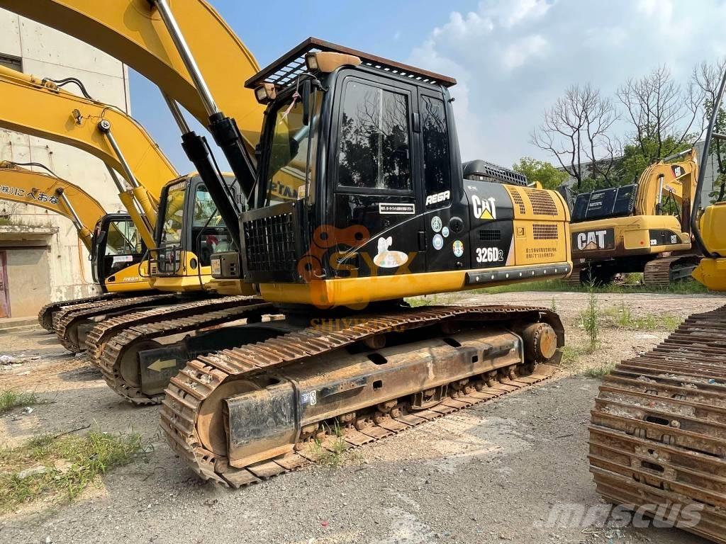 CAT 326 D2 履带挖掘机