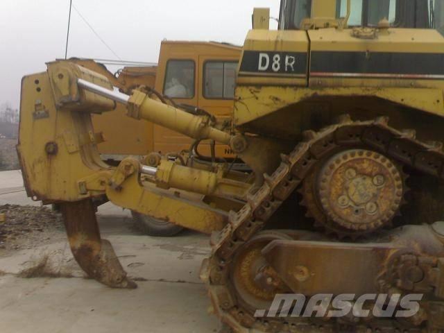 CAT D8R 履带式推土机