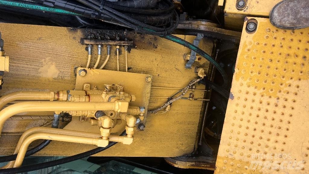 CAT 320 EL RR 履带挖掘机