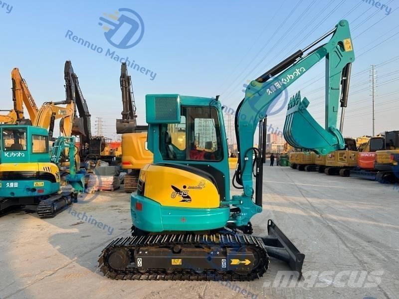 Kubota U 35 小型挖掘机