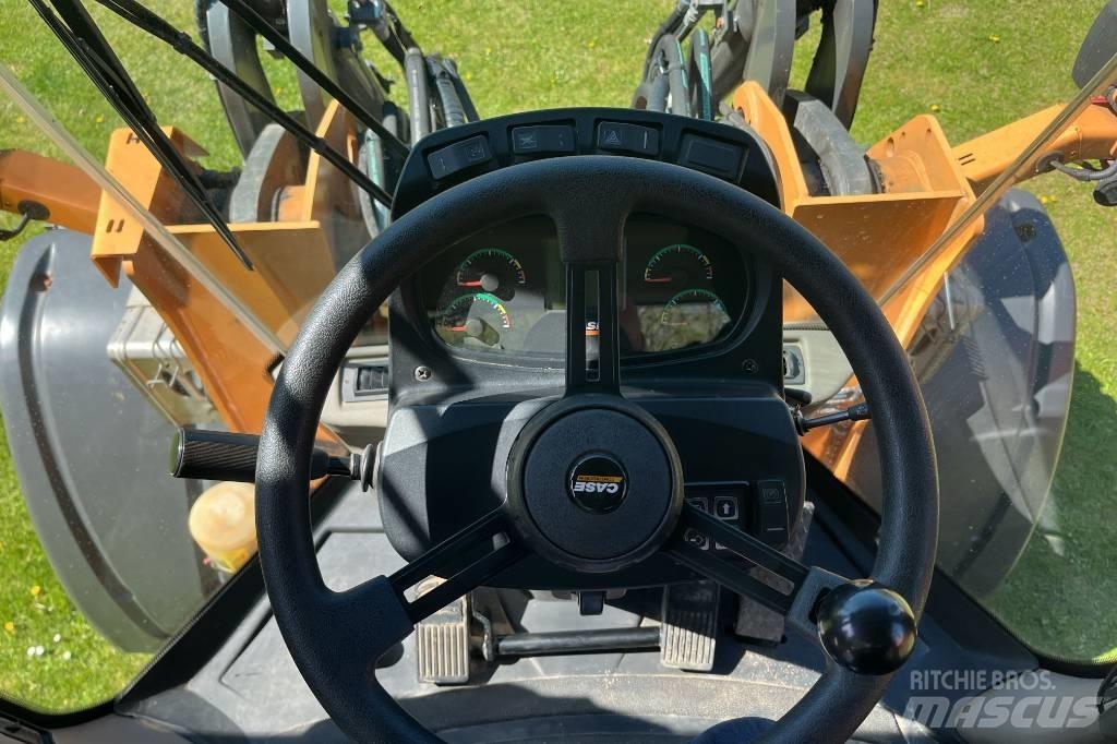 CASE 521 F XT 轮式装载机