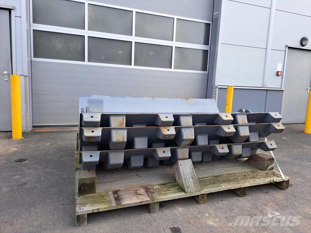 Hamm H13 i 履带、链条和底盘