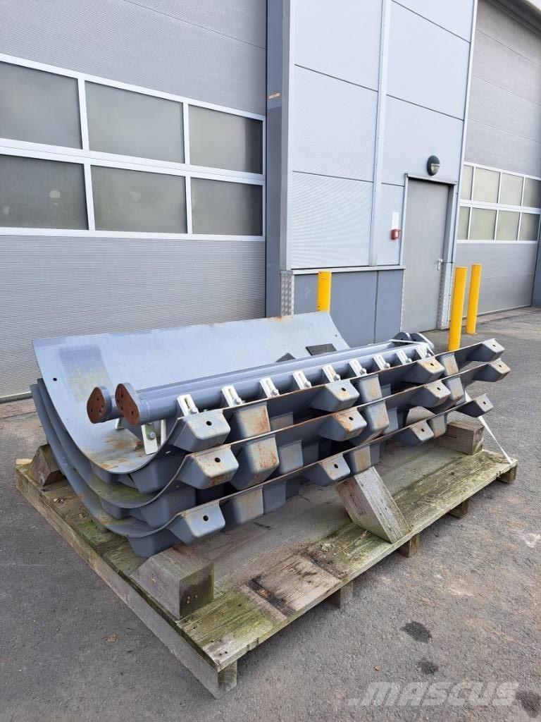 Hamm H13 i 履带、链条和底盘