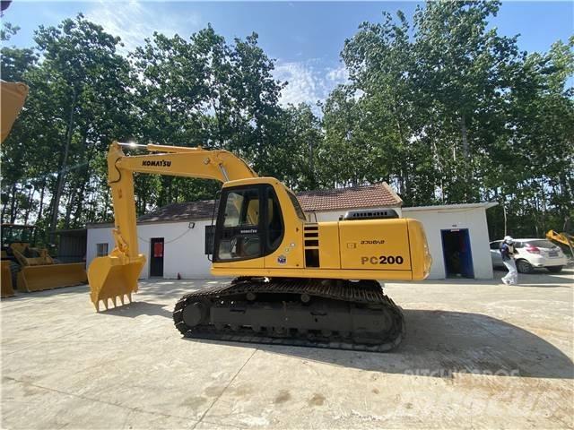 Komatsu PC200-6 履带挖掘机