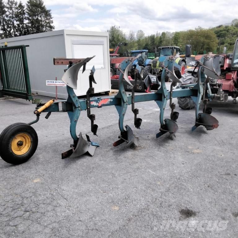 Överum BV498F 双向犁