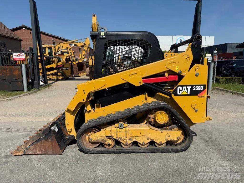 CAT 259D 滑移装载机