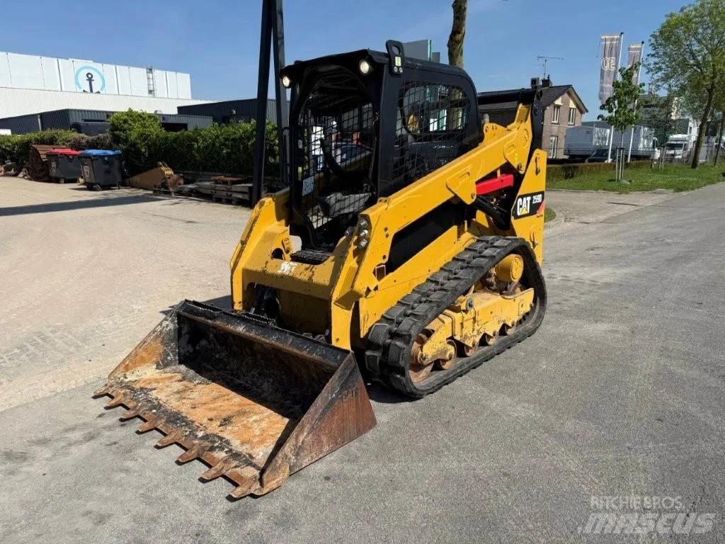 CAT 259D 滑移装载机