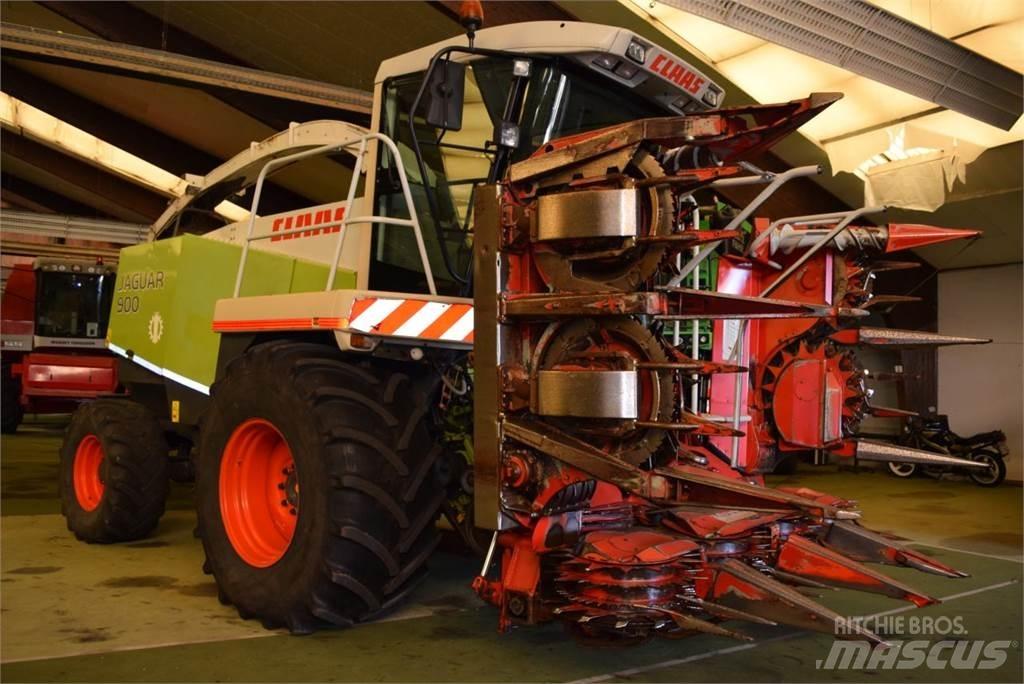 CLAAS Jaguar 900 自走式青贮饲料收割机