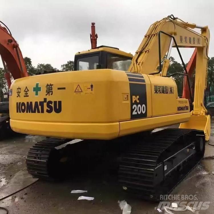 Komatsu pc200-7 履带挖掘机