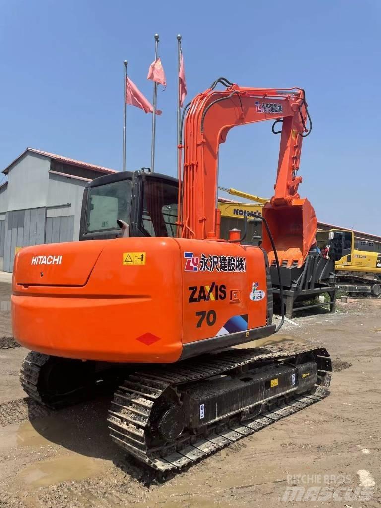 Hitachi ZX70 履带挖掘机