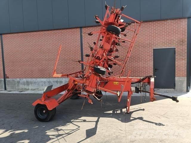 Kuhn GF10601TO 犁耙和摊草机