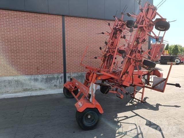 Kuhn GF10601TO 犁耙和摊草机