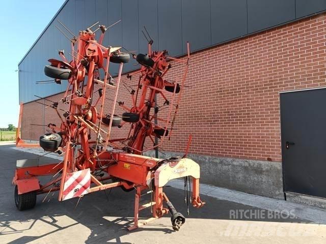 Kuhn GF10601TO 犁耙和摊草机