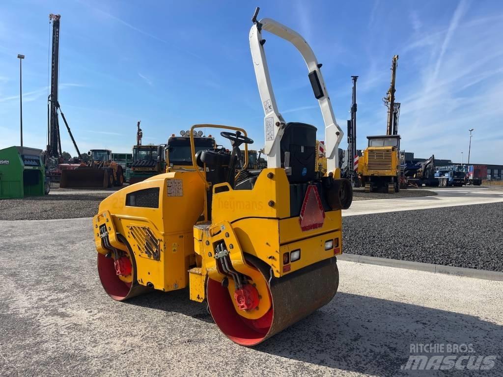 Bomag BW 100 AD-4 双轮压路机