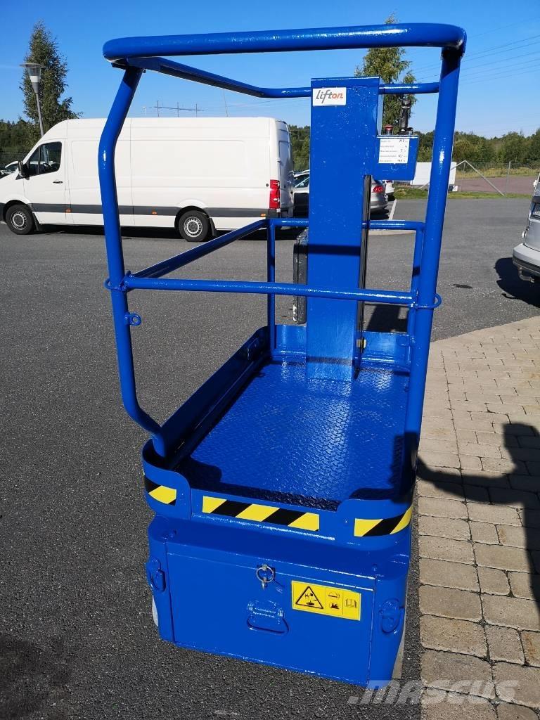 UpRight TM12 曲臂高空工作平台