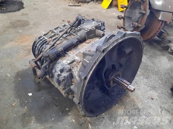 ZF 6S890 变速器