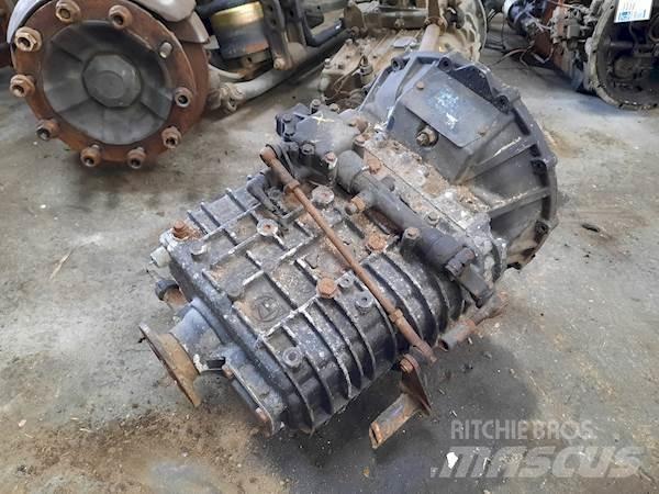 ZF 6S890 变速器