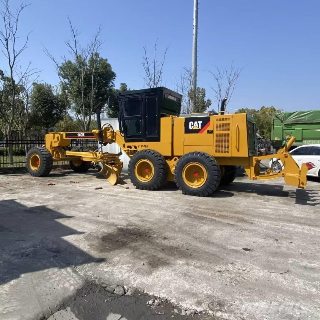 CAT 140 K 平地机/推土机