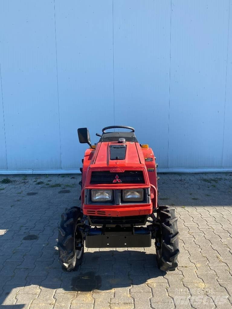 Mitsubishi MTX 13 小型拖拉机