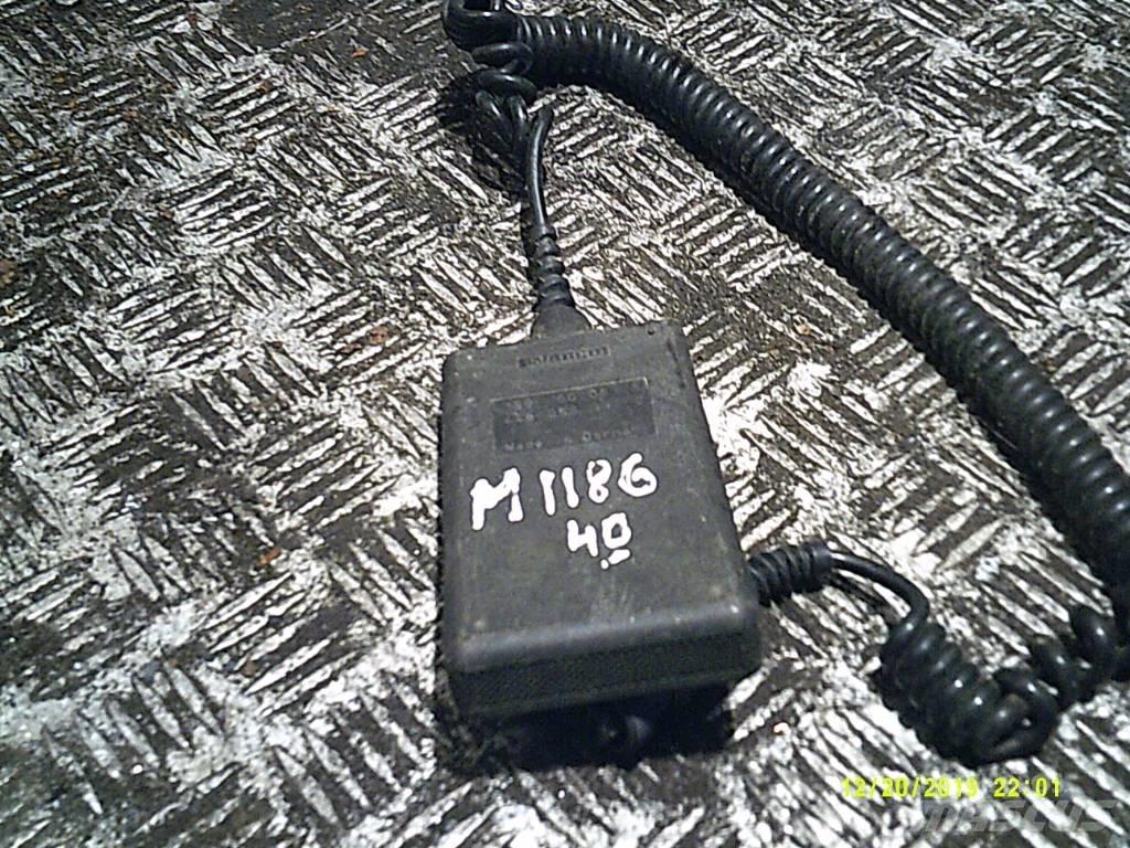 MAN TGS 4460561380 驾驶室与内部