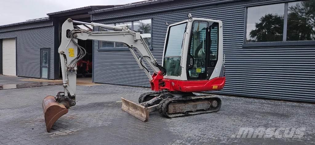 Takeuchi TB228 小型挖掘机