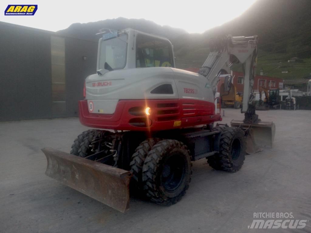 Takeuchi TB 295 W 轮式挖掘机