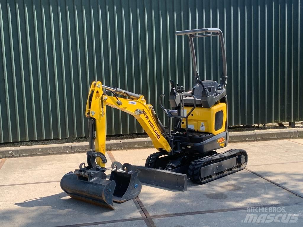 New Holland E12D 小型挖掘机