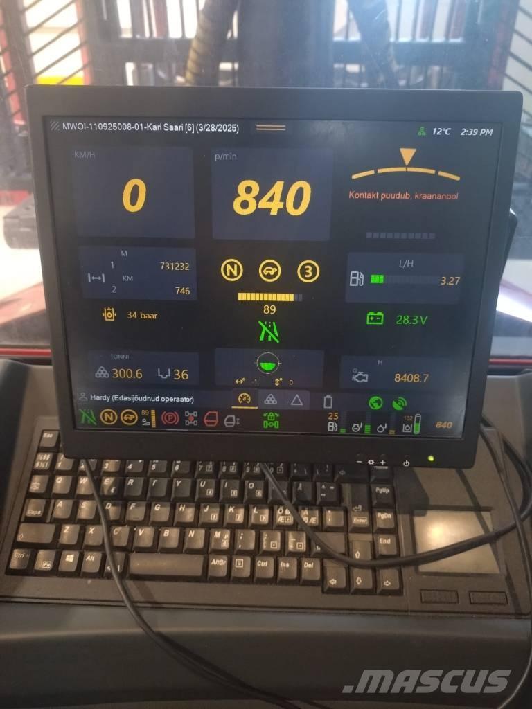 Komatsu 875 集运机