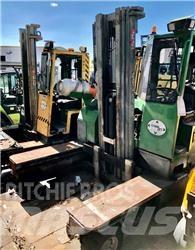 Combilift C4000 侧卸式铲车