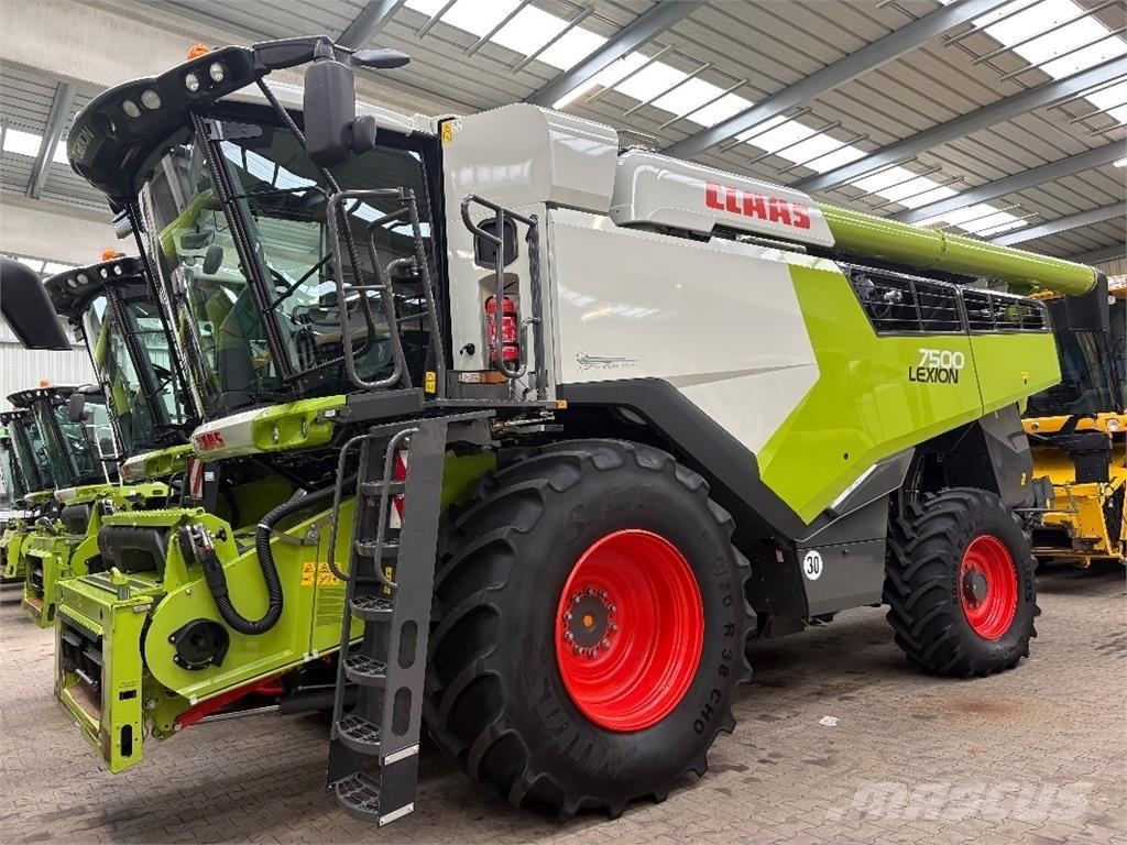 CLAAS LEXION 7500 联合收割机