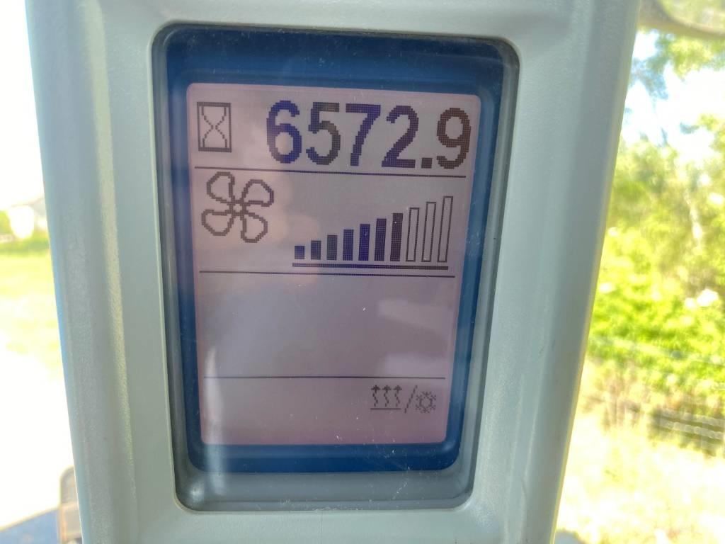 New Holland T 8.360 拖拉机/农用车