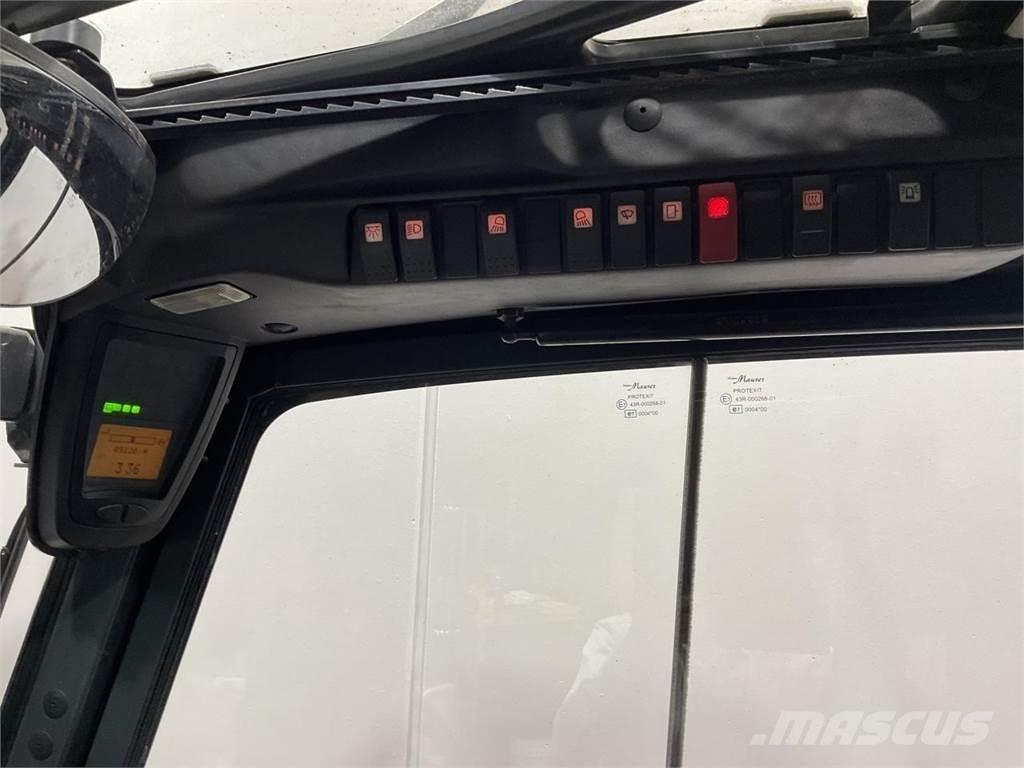 Linde E30/600-02 电动叉车