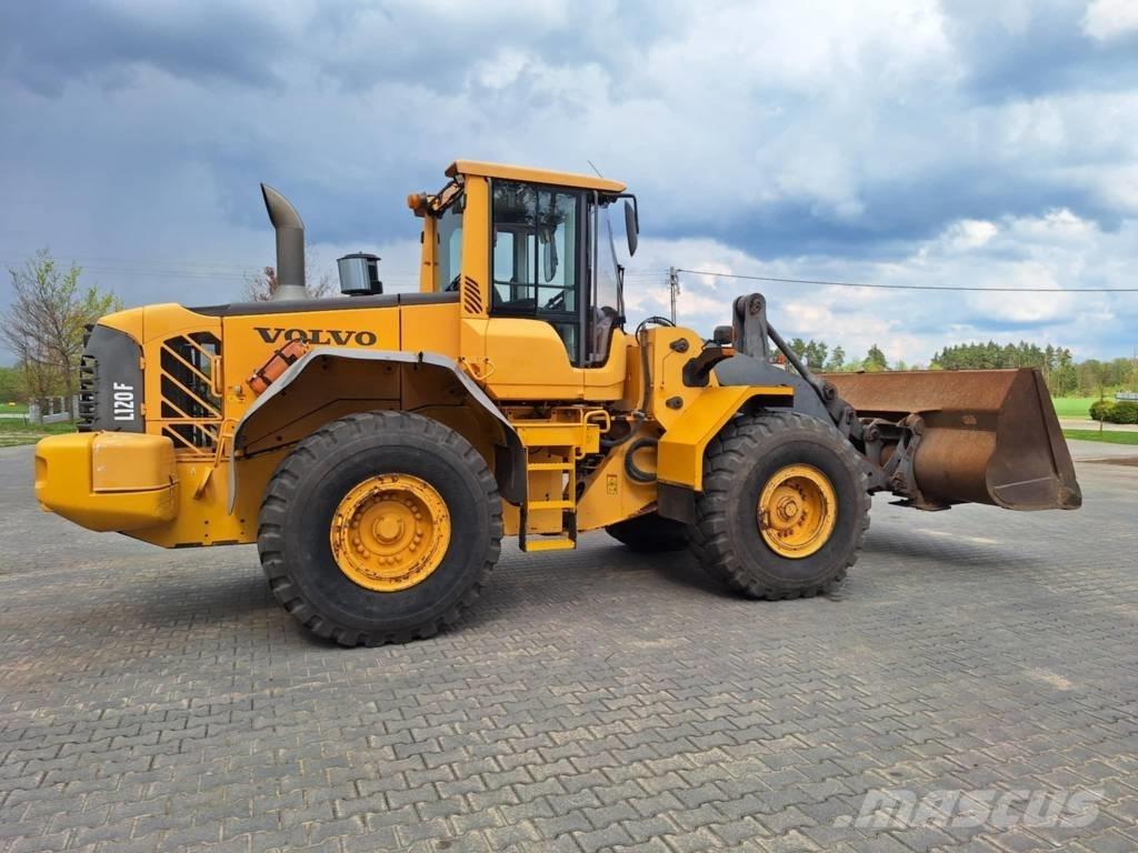 Volvo L 120 F 轮式装载机
