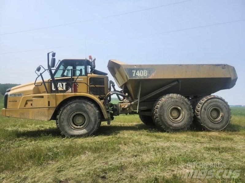 CAT 740 B 铰接式自卸车