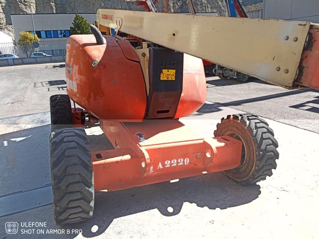 JLG 600 AJ 曲臂高空工作平台