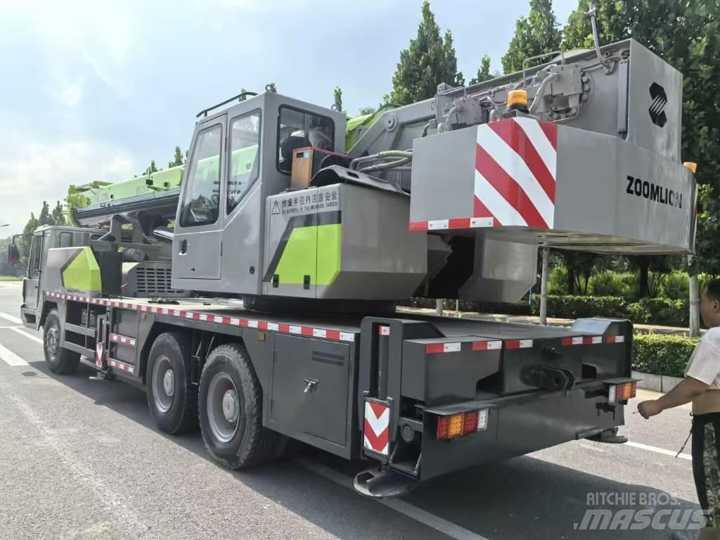 Zoomlion ZCT 251 V 吊车起重机、绞车吊货机和物料升降机