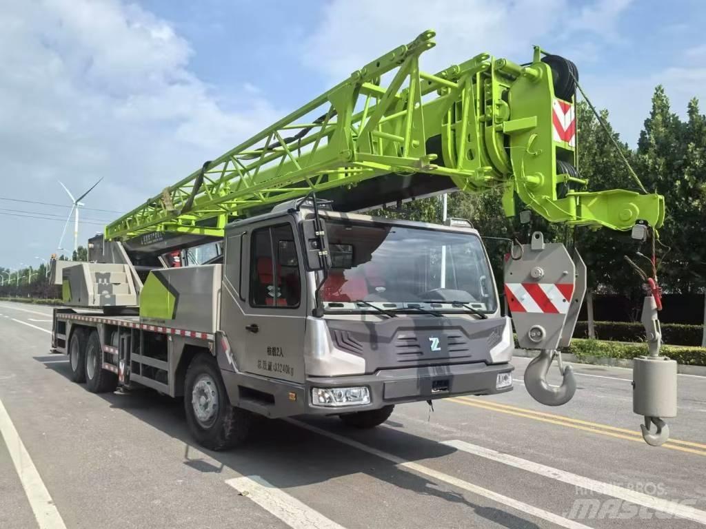 Zoomlion ZCT 251 V 吊车起重机、绞车吊货机和物料升降机