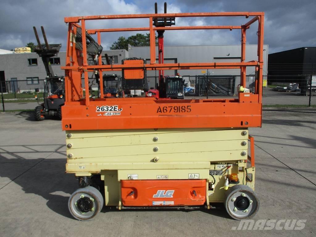 JLG 2632ES (151) 剪叉式升降机