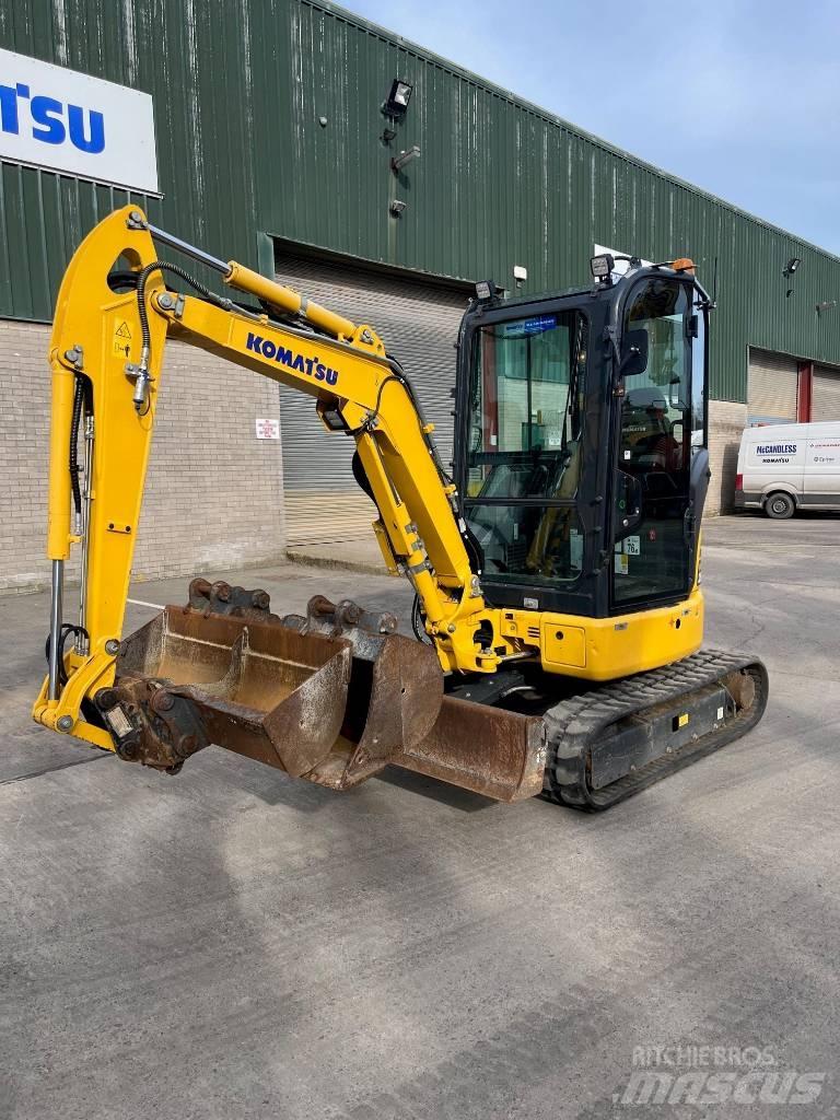 Komatsu PC26MR-5 小型挖掘机