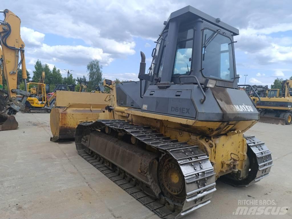 Komatsu D61EXL-12 履带式推土机