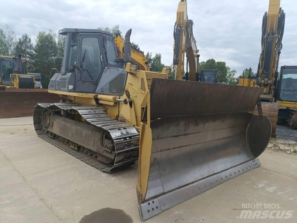 Komatsu D61EXL-12 履带式推土机