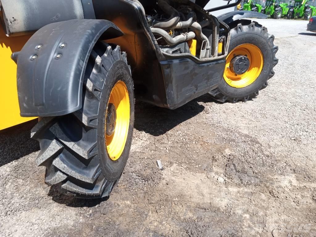 JCB 535-95 伸缩臂叉装车|叉装车