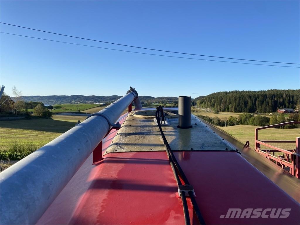 Moi GB 12 tankvogn 撒肥机